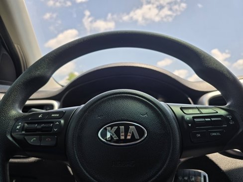Used 2016 Kia Sorento L image 21