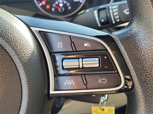 Used 2023 Kia Forte LXS w/ LXS Technology Package image 14