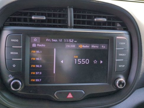 Used 2022 Kia Soul LX image 20