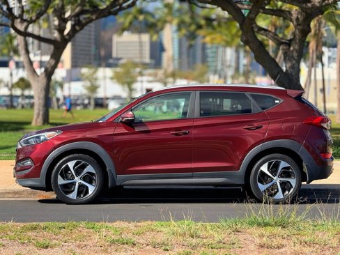 Used 2016 Hyundai Tucson Sport image 2