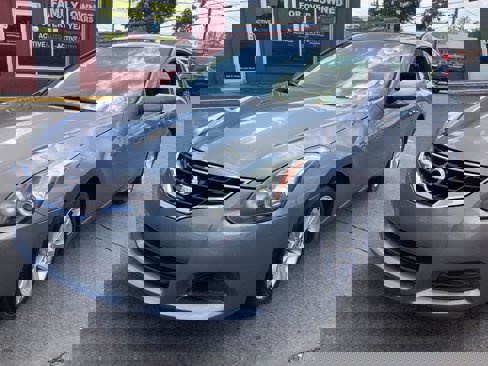 Used 2010 Nissan Altima 2.5 S image 3