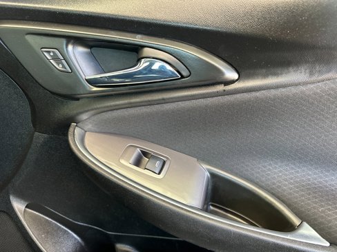 Used 2022 Chevrolet Malibu LT image 19