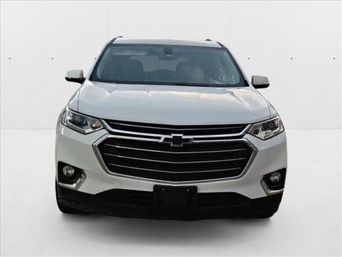 Used 2019 Chevrolet Traverse LT image 2