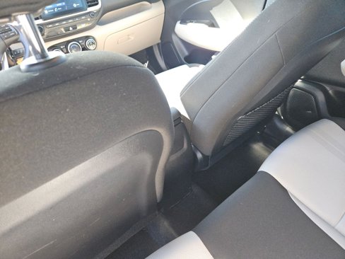 Used 2022 Hyundai Venue SEL image 19