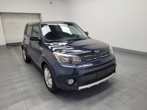 Used 2017 Kia Soul + image 13