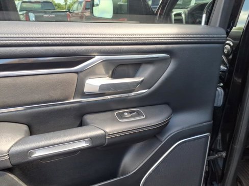 Used 2021 RAM 1500 Laramie w/ Night Edition image 8