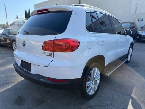 Used 2014 Volkswagen Tiguan SE image 12