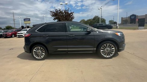 Used 2021 Ford Edge Titanium w/ Equipment Group 301A image 9
