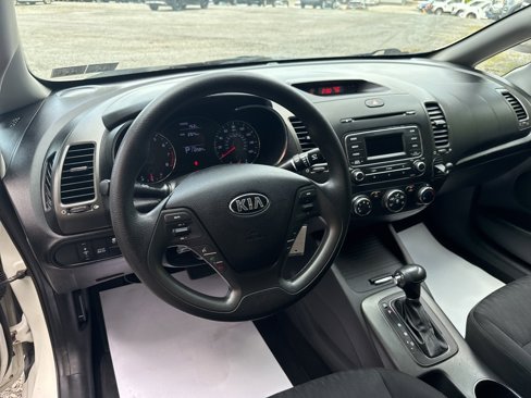 Used 2016 Kia Forte LX image 15