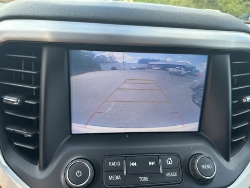 Used 2018 GMC Acadia SLT image 30