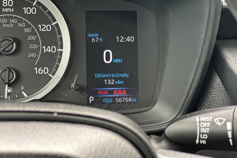 Used 2021 Toyota Corolla LE image 23