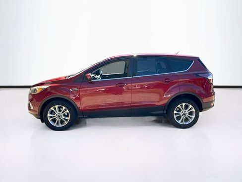 Used 2017 Ford Escape SE image 9