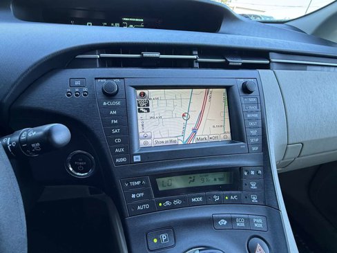 Used 2011 Toyota Prius Three image 18