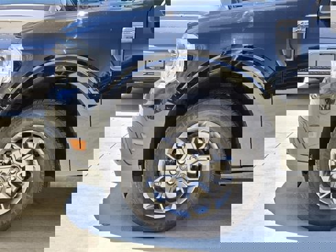 Used 2022 Ford Maverick XLT image 5