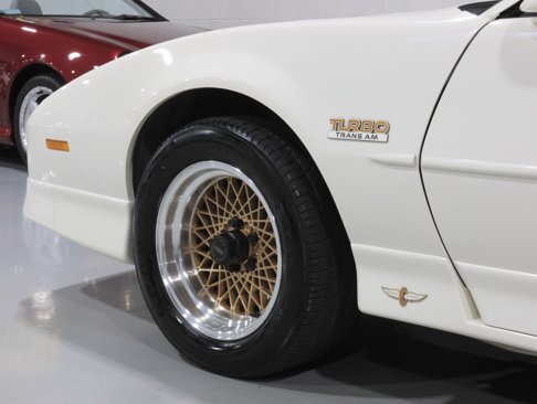 Used 1989 Pontiac Firebird Trans Am image 9