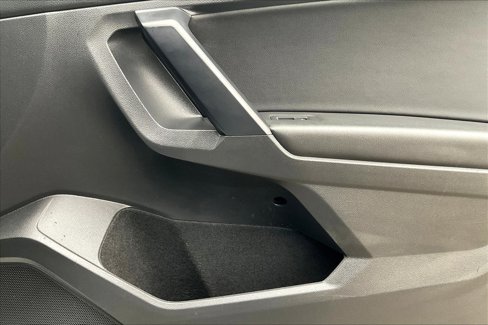 Used 2021 Volkswagen Tiguan SE w/ Panoramic Sunroof Package image 21