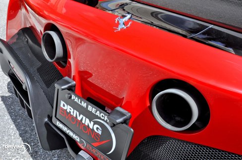 Used 2023 Ferrari SF90 Spider image 34