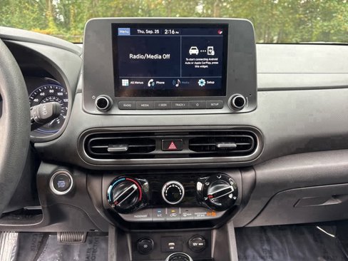Certified 2023 Hyundai Kona SEL image 28