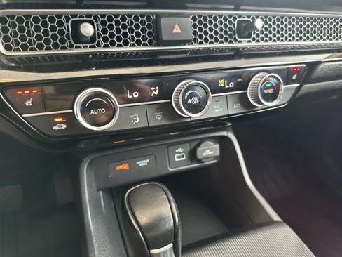 Used 2022 Honda Civic EX image 25