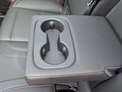 Used 2023 Buick Envision Essence w/ Sport Touring Package image 11