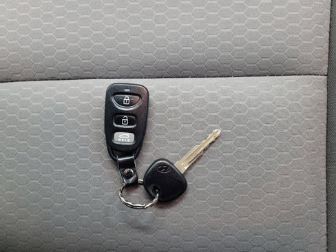 Used 2020 Hyundai Elantra SE w/ Cargo Package (C1) image 32