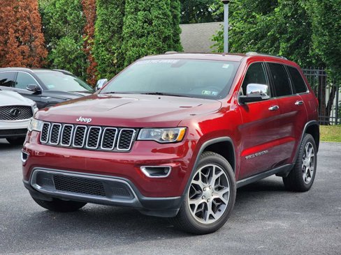 Used 2019 Jeep Grand Cherokee Limited w/ Trailer Tow Group IV image 3