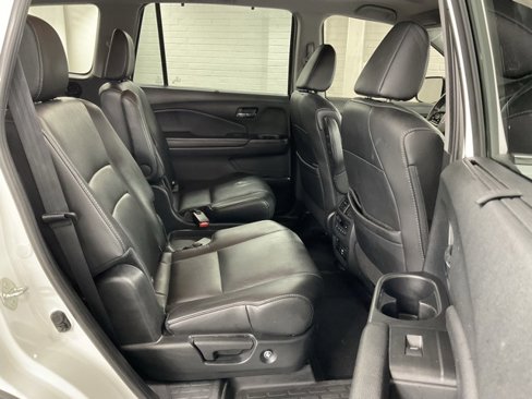 Certified 2020 Honda Pilot Touring image 17