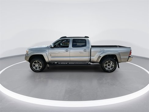 Used 2014 Toyota Tacoma PreRunner image 5