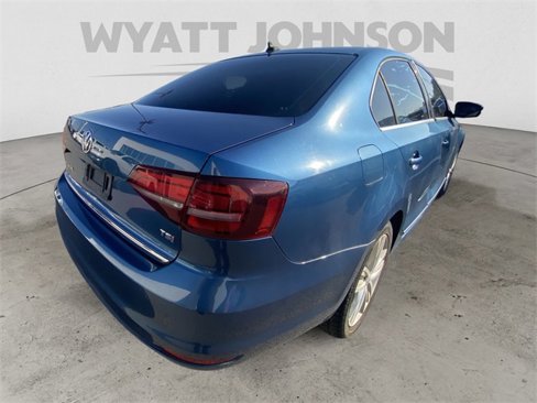 Used 2017 Volkswagen Jetta SEL image 9