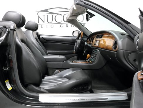 Used 2001 Jaguar XK8 Convertible image 47