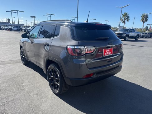 Certified 2024 Jeep Compass Latitude w/ Altitude Special Edition image 5