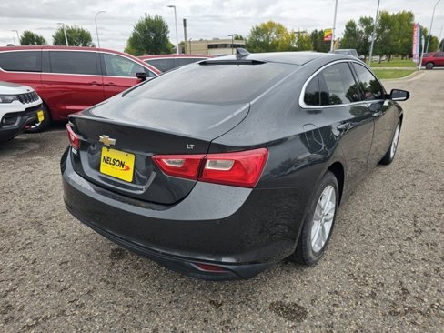 Used 2018 Chevrolet Malibu LT image 7