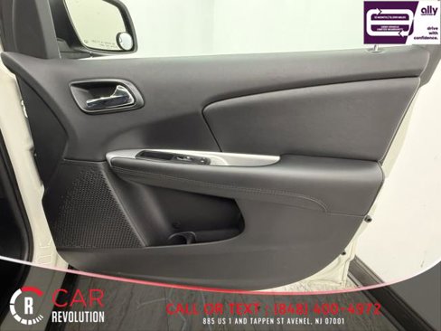 Used 2018 Dodge Journey SE w/ Popular Equipment Group image 50