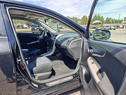 Used 2009 Toyota Corolla XRS image 17
