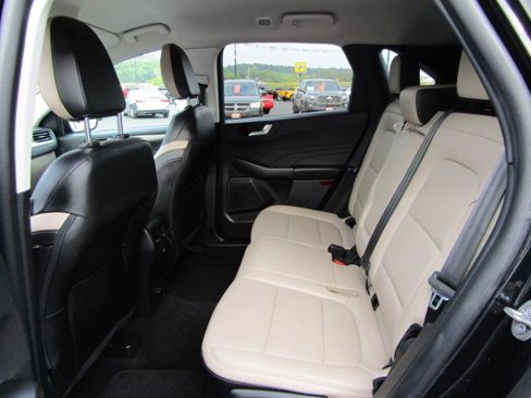 Used 2022 Ford Escape SEL image 12