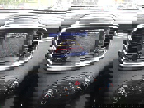 Used 2019 Kia Sorento L image 18