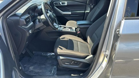 Used 2022 Ford Explorer XLT image 19