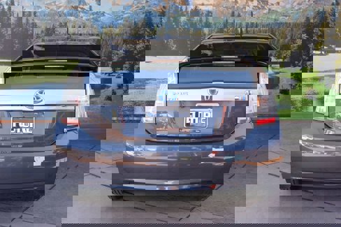 Used 2014 Toyota Prius Plug-In Hybrid image 5