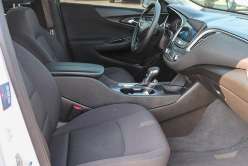 Used 2024 Chevrolet Malibu LT image 14