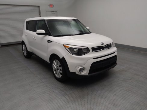 Used 2018 Kia Soul + image 13