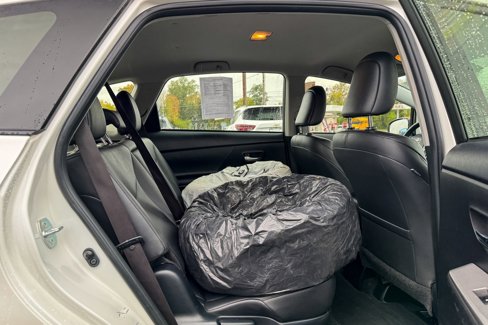Used 2017 Toyota Prius V Four image 11