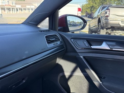 Used 2016 Volkswagen GTI S image 21