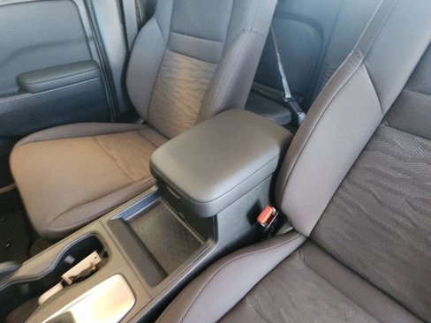 Used 2024 Nissan Frontier S image 32