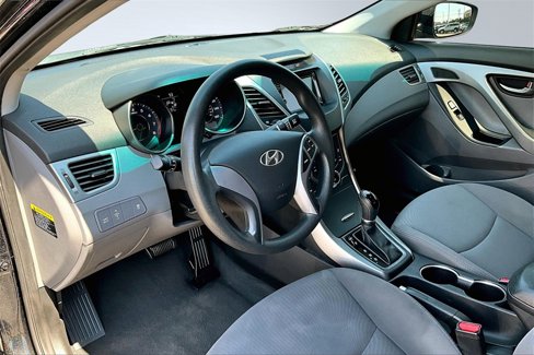 Used 2016 Hyundai Elantra SE image 13
