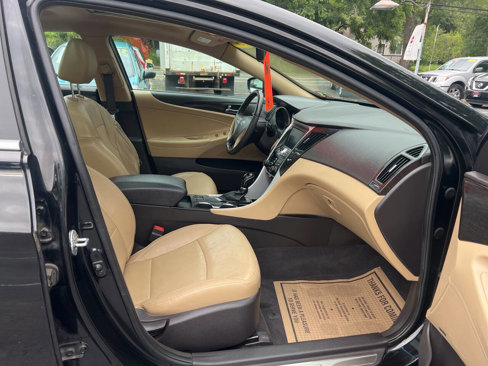 Used 2013 Hyundai Sonata Limited w/ Premium Pkg image 11