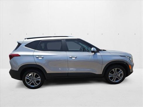 Used 2022 Kia Seltos S image 4