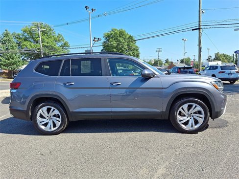 Used 2021 Volkswagen Atlas SE w/ Towing Package image 7