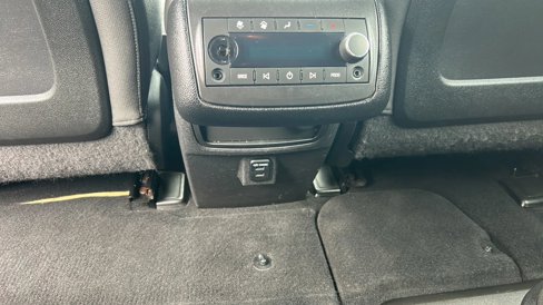 Used 2016 Chevrolet Traverse LT image 15