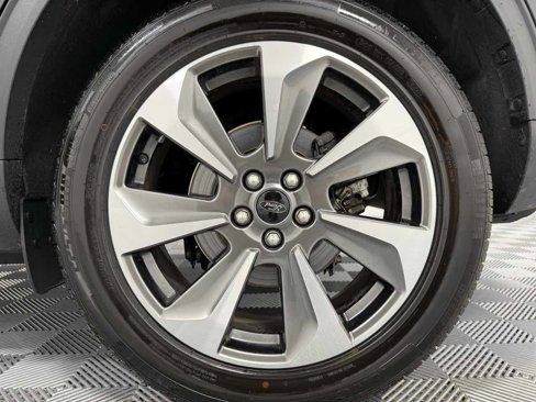 Used 2023 Ford Escape Platinum image 30