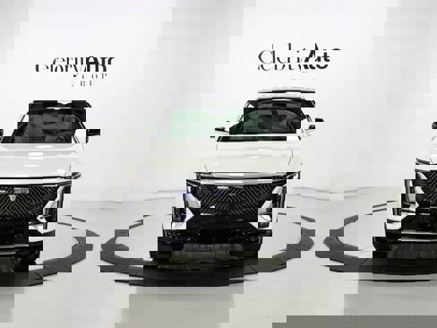 Used 2025 Cadillac Lyriq Luxury image 11